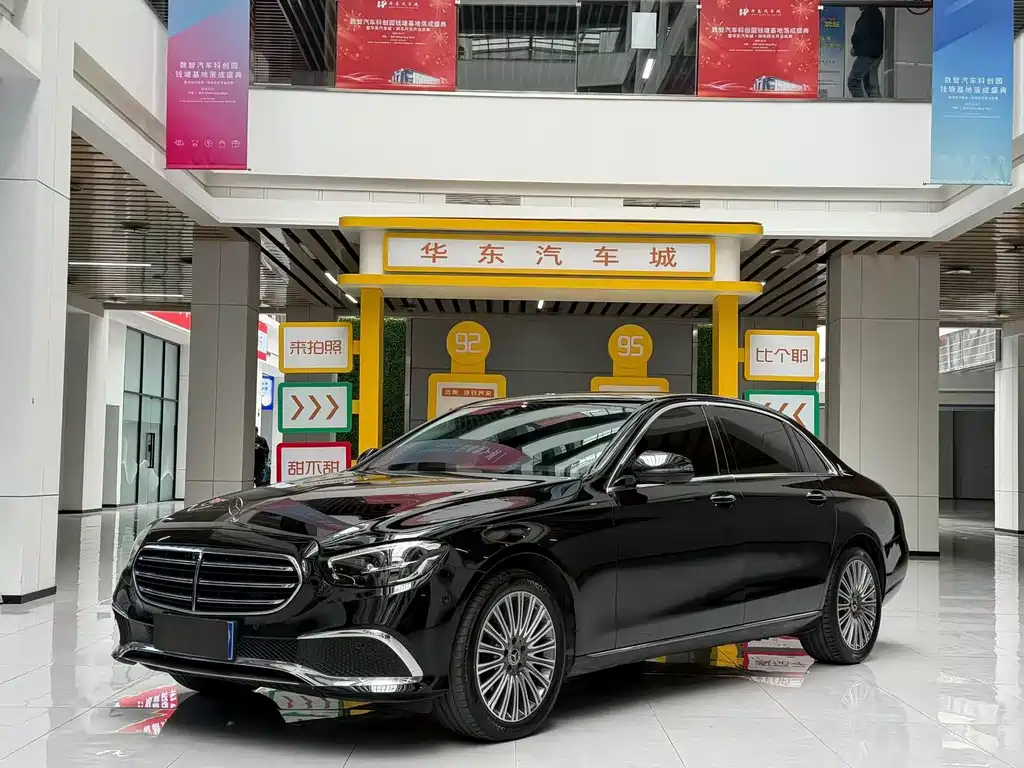Mercedes-Benz E-Class 2022