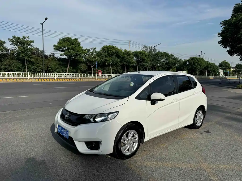 Купить Honda Fit