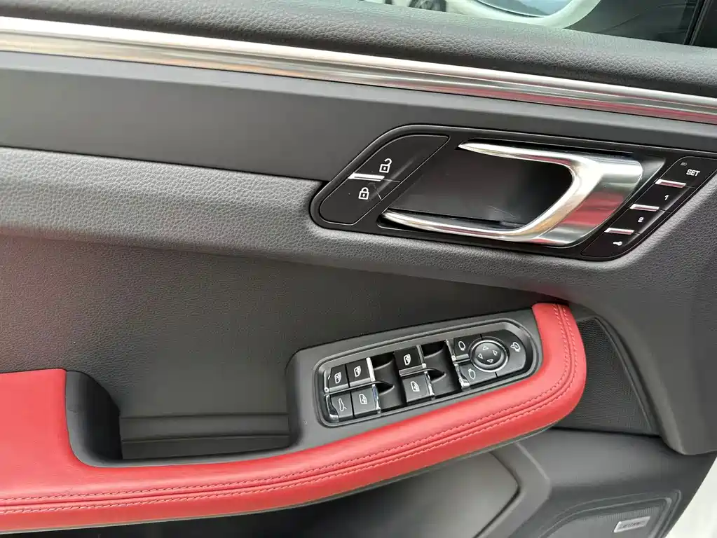 Porsche Macan — миниатюра 21