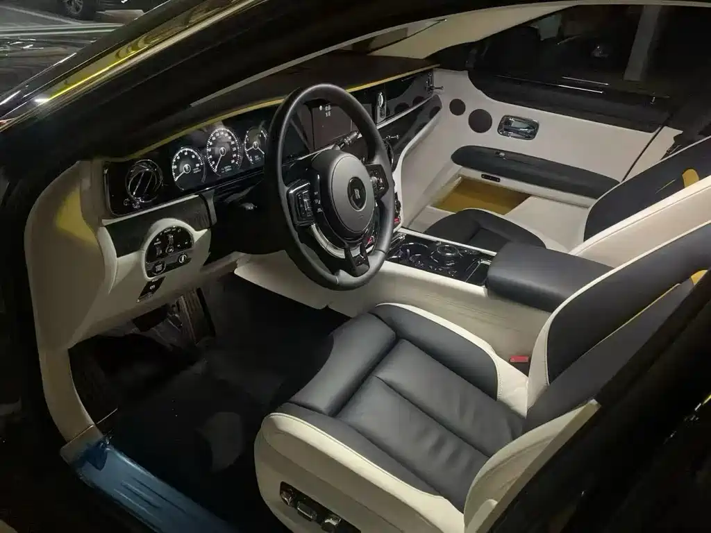 Rolls-Royce Ghost — миниатюра 4