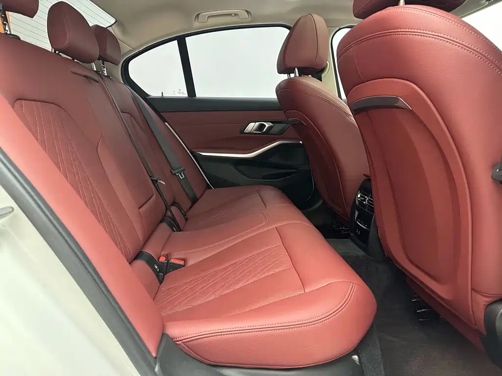 BMW 3 Series — миниатюра 21