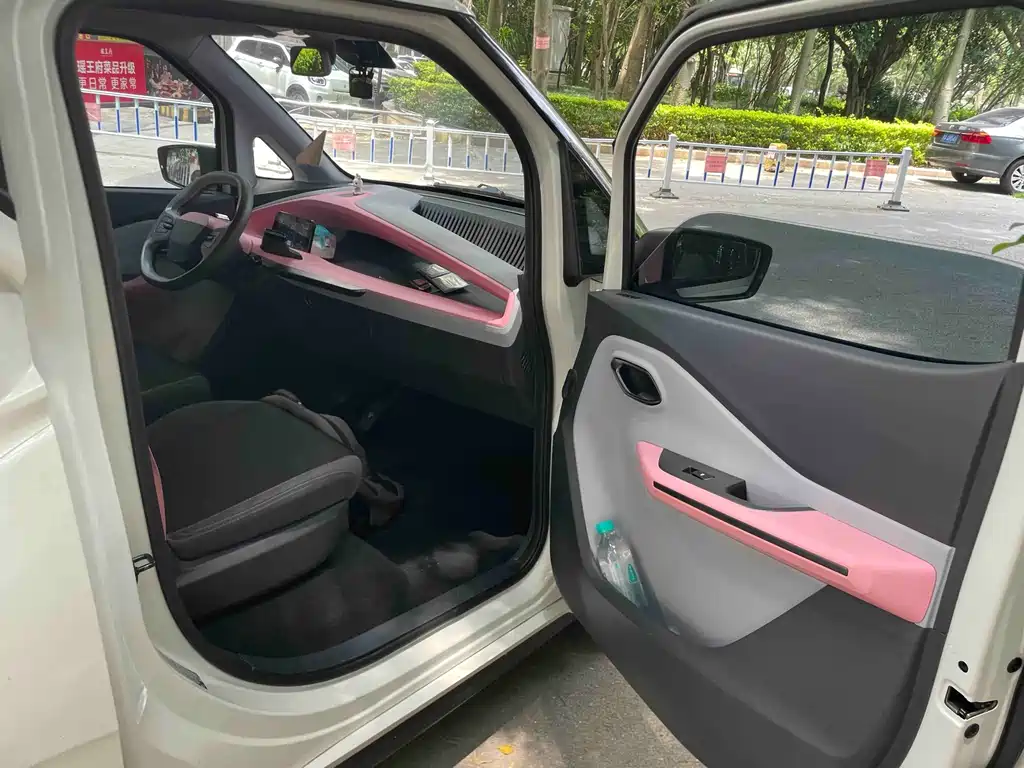 Baojun E200 — миниатюра 9