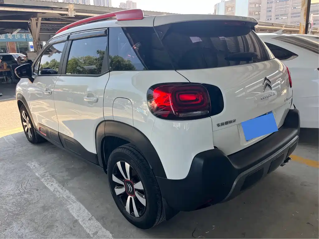 Citroen C4 Aircross — миниатюра 8