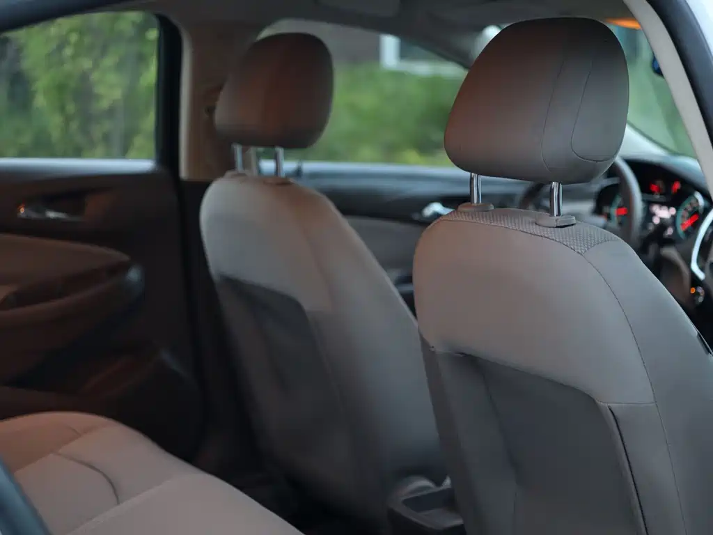 Chevrolet Cruze — миниатюра 20