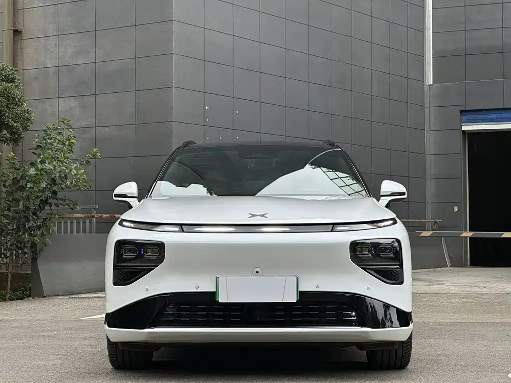 XPeng G9 — миниатюра 2