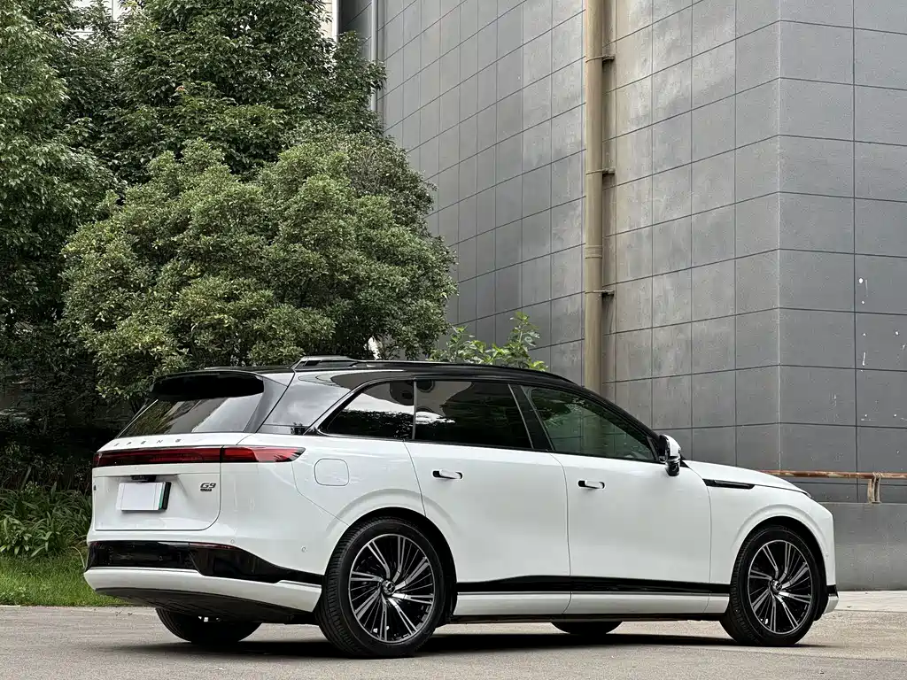 XPeng G9 — миниатюра 6