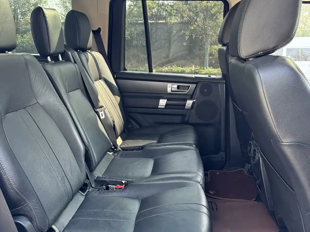 Land Rover Discovery — миниатюра 5