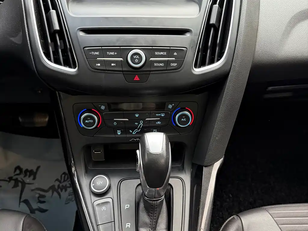 Ford Focus — миниатюра 12