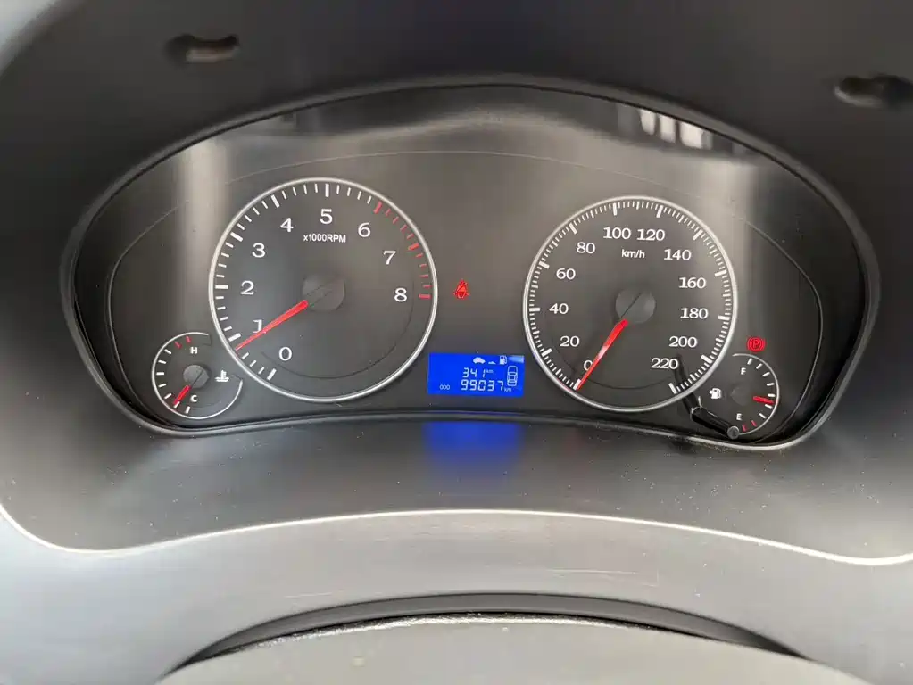 Geely King Kong — миниатюра 12