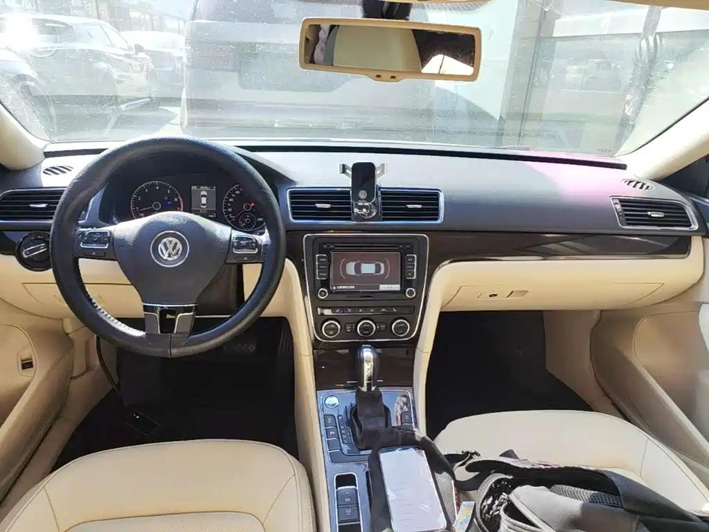 Volkswagen Passat — миниатюра 10