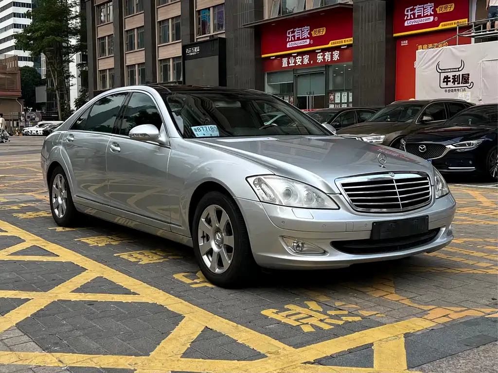Mercedes-Benz S-Class 2006