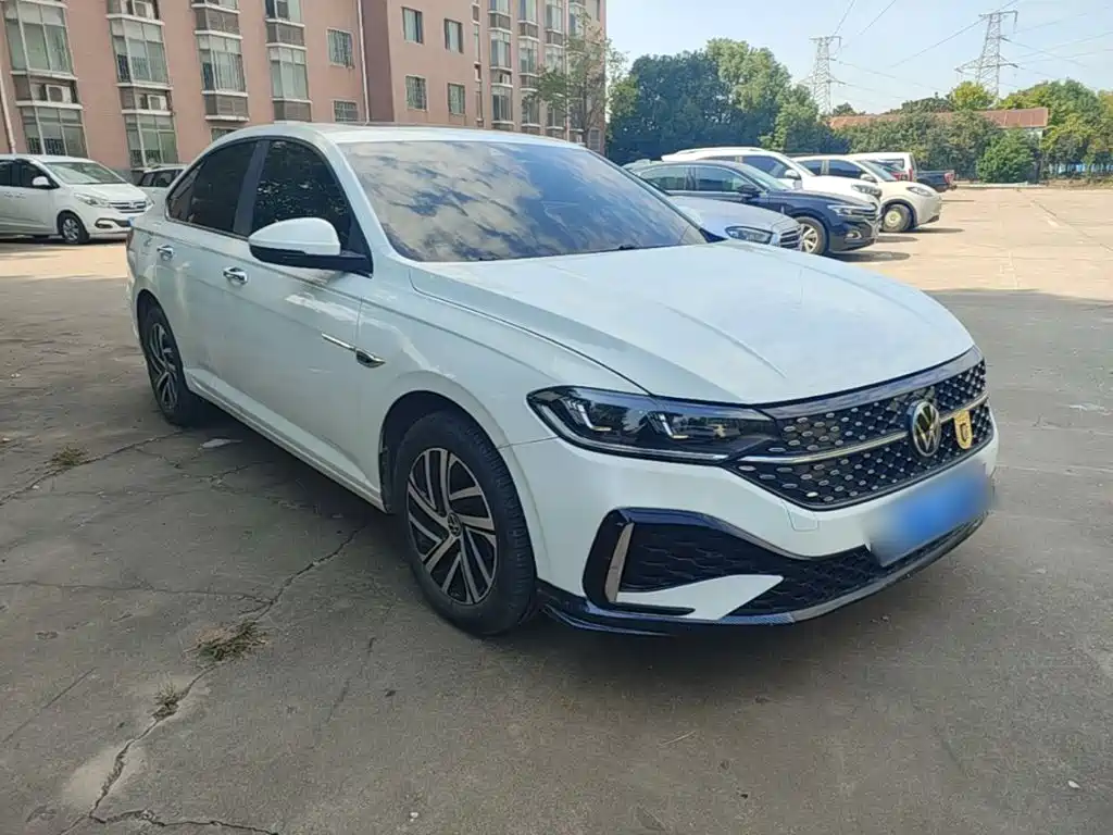 Volkswagen Lavida — миниатюра 4