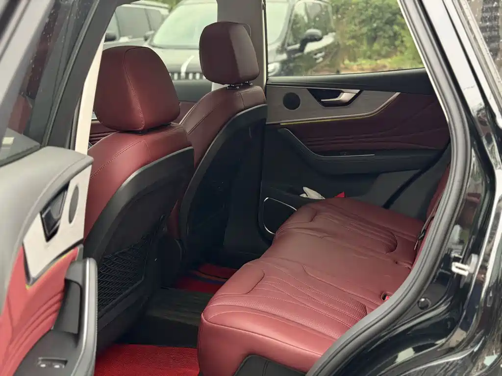 Hongqi HS5 2025 2.0T Pro