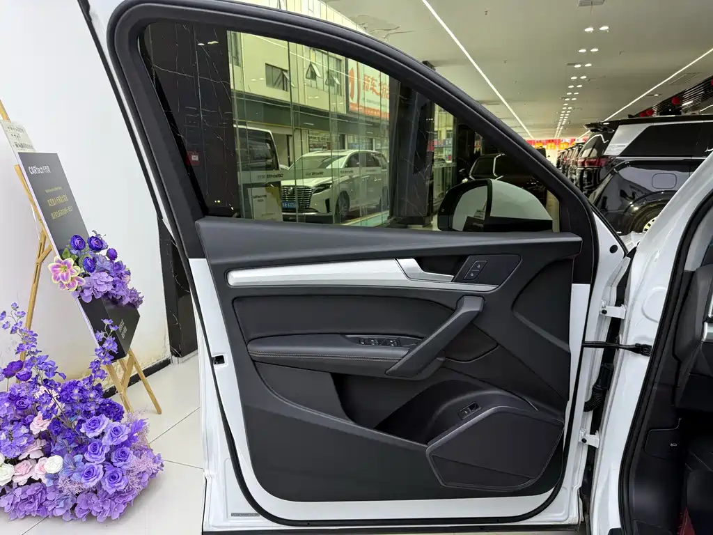 Audi Q5L — миниатюра 14