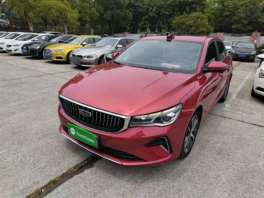 Geely Emgrand 2021