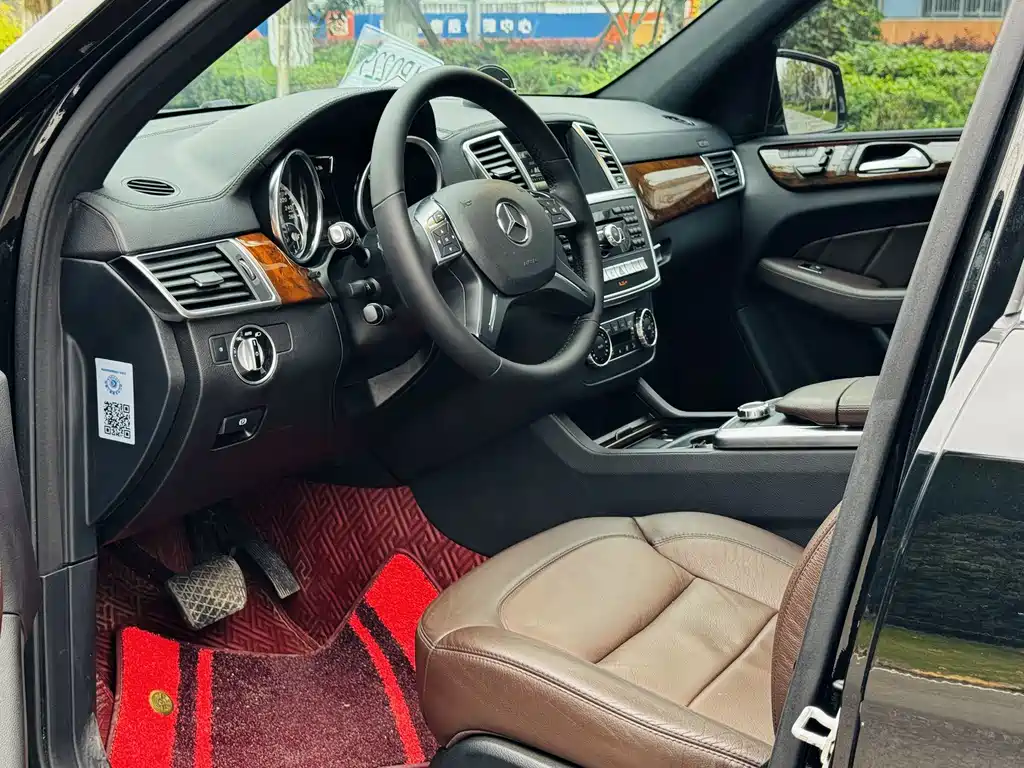Mercedes-Benz GL-Class — миниатюра 6