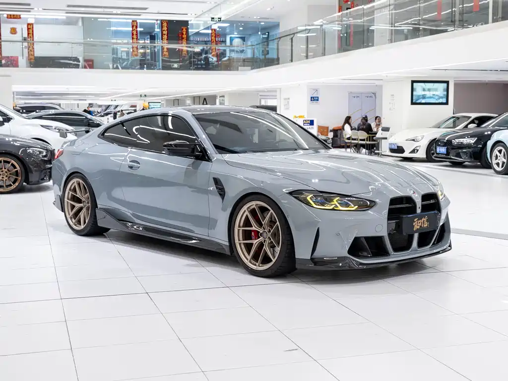 BMW M4