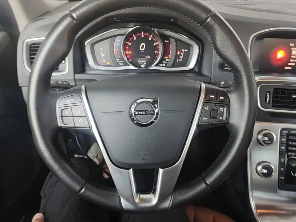 Volvo S60 — миниатюра 11