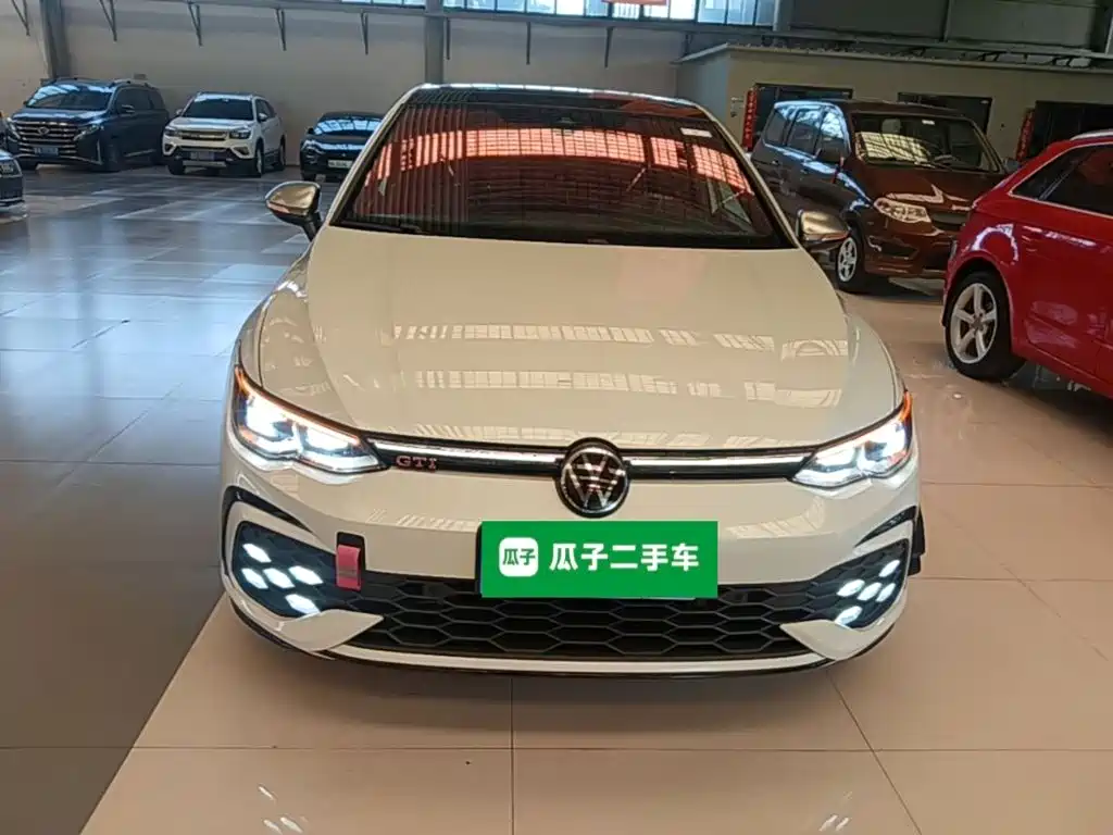 Volkswagen Golf — миниатюра 3