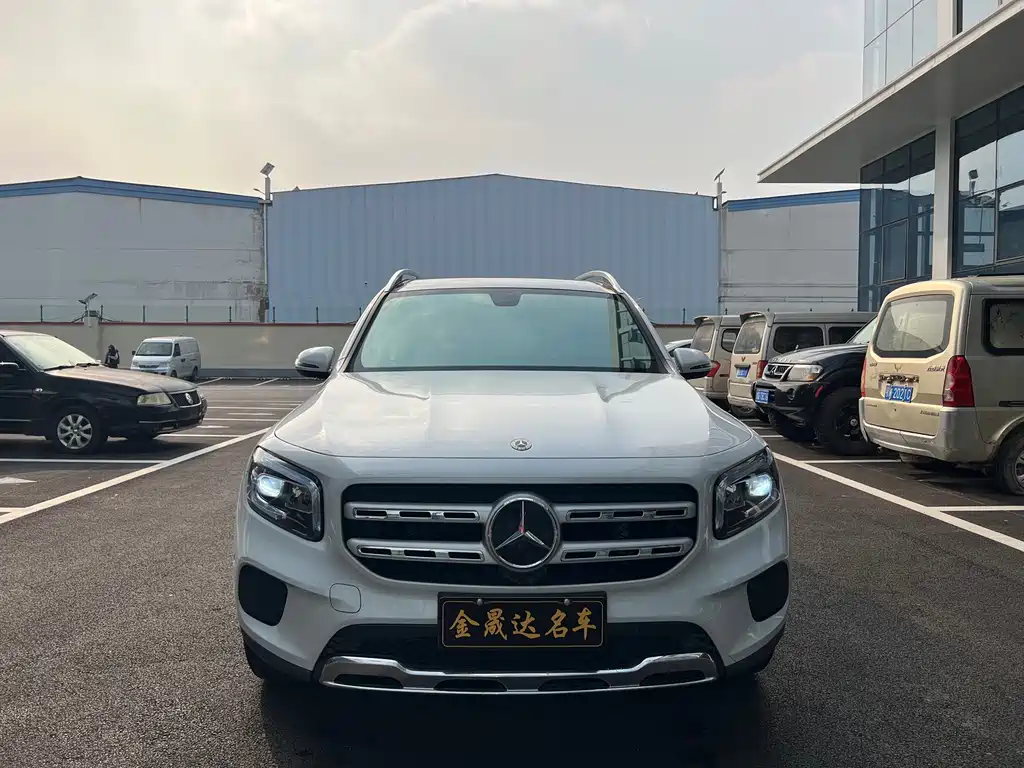 Mercedes-Benz GLB — миниатюра 2