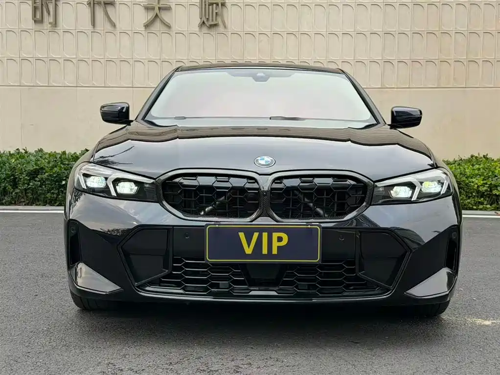 BMW 3 Series 2025