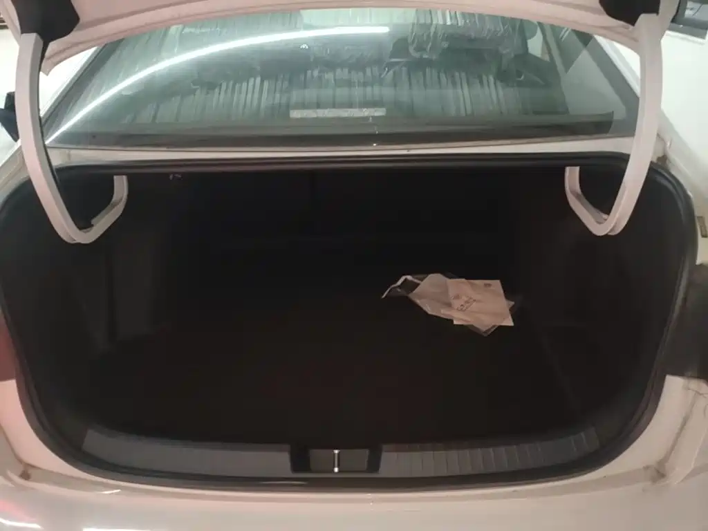 Volkswagen Sagitar — миниатюра 19