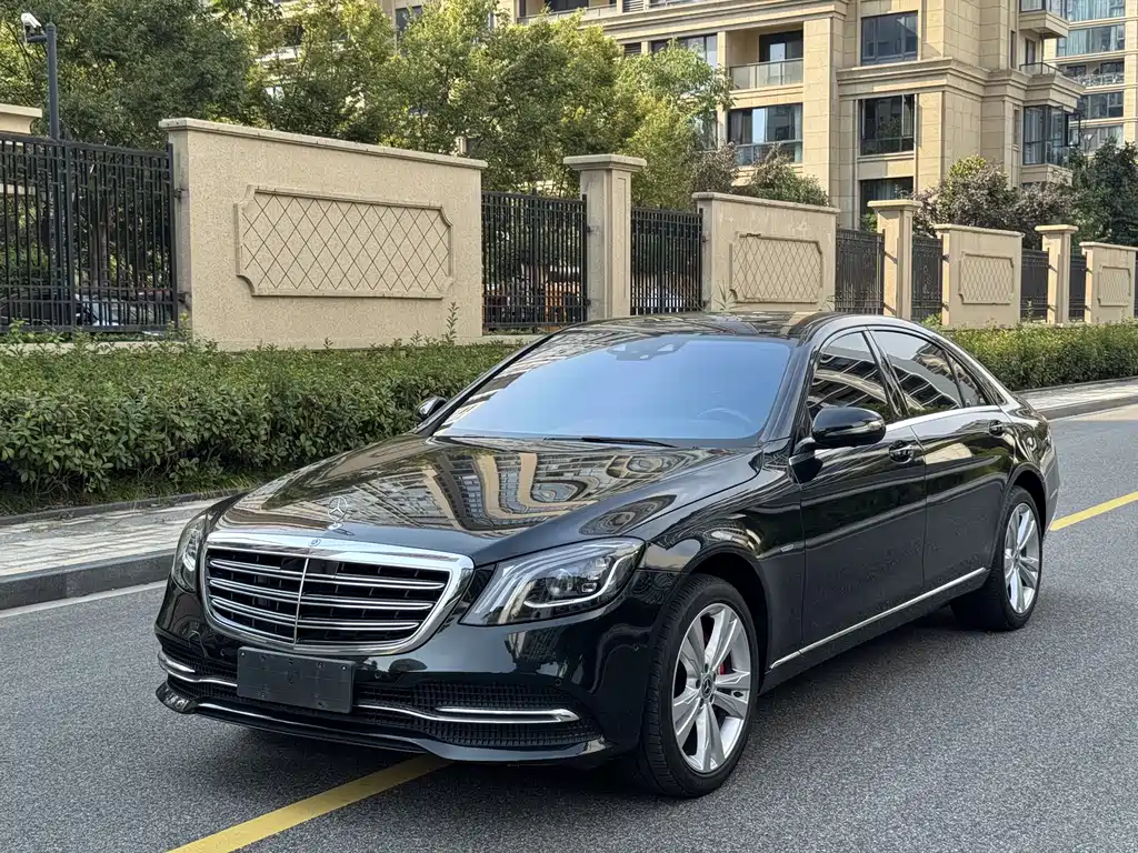Mercedes-Benz S-Class 2020