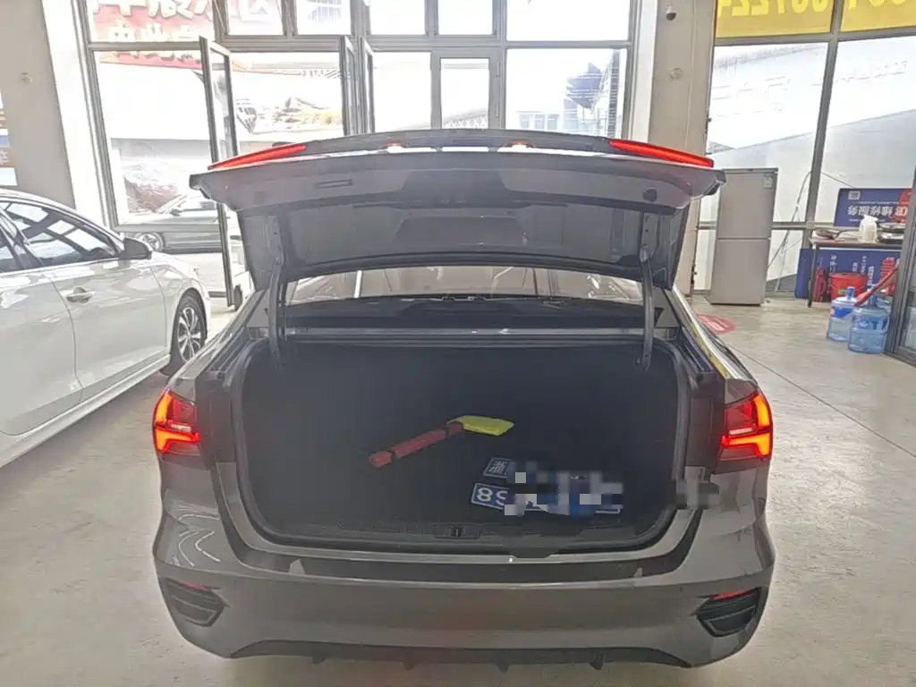 Roewe i5 — миниатюра 19