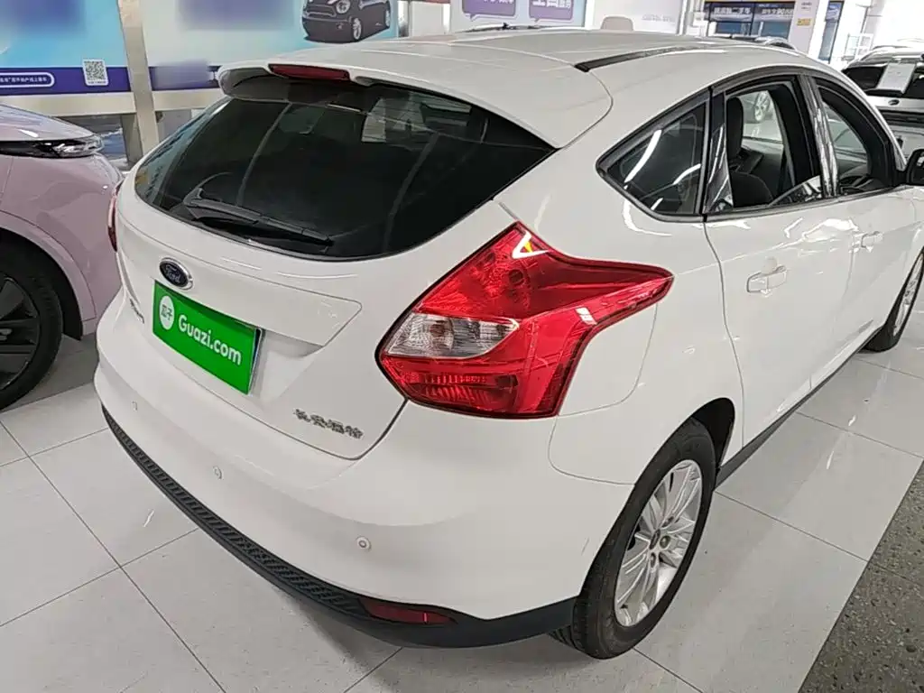 Ford Focus — миниатюра 7