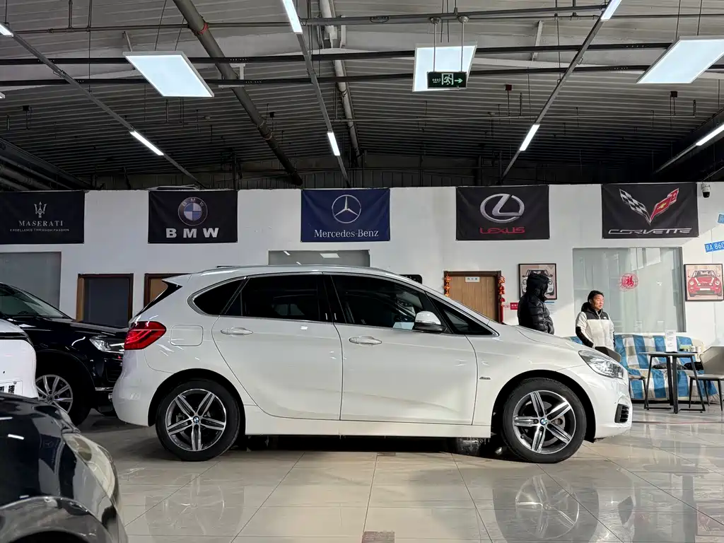 BMW 2 SERIES STATION WAGON