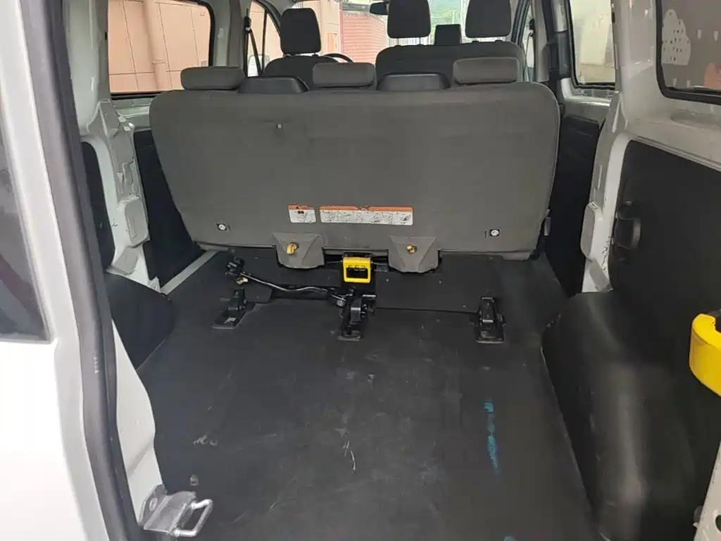 Ford Transit — миниатюра 19
