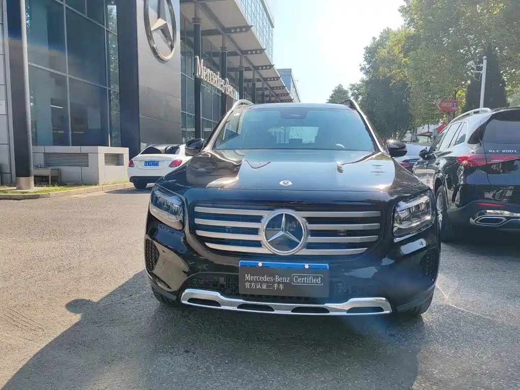 Mercedes-Benz GLB — миниатюра 2
