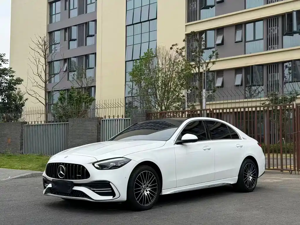 Mercedes-Benz C-Class 2025