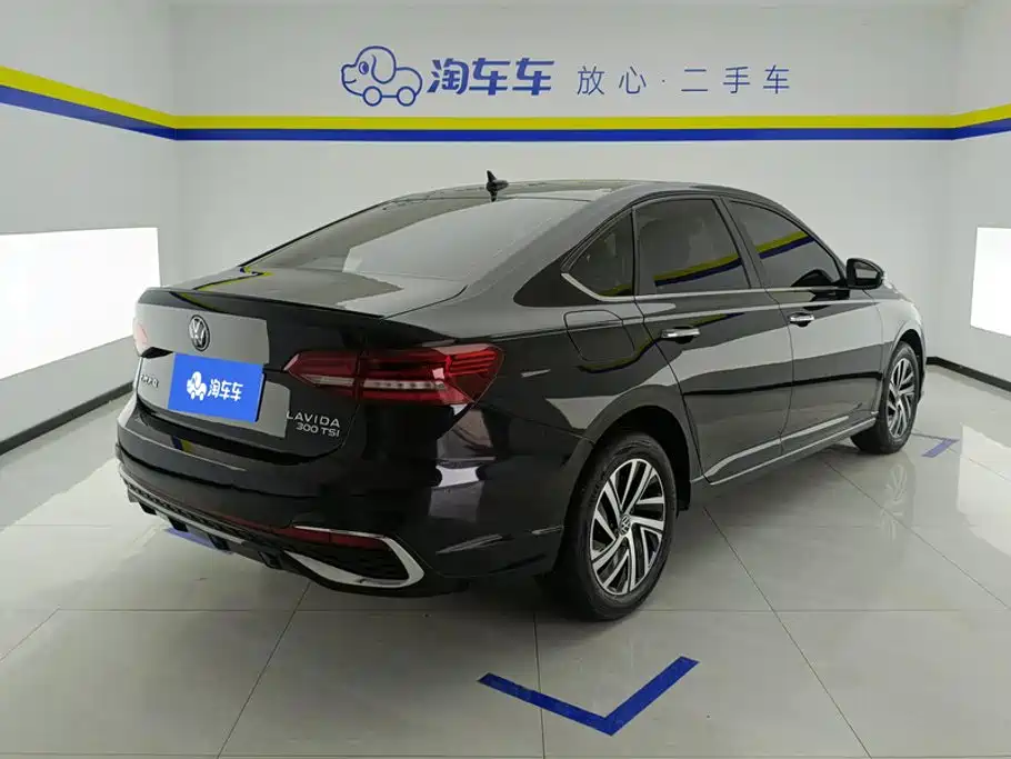 Volkswagen Lavida — миниатюра 3