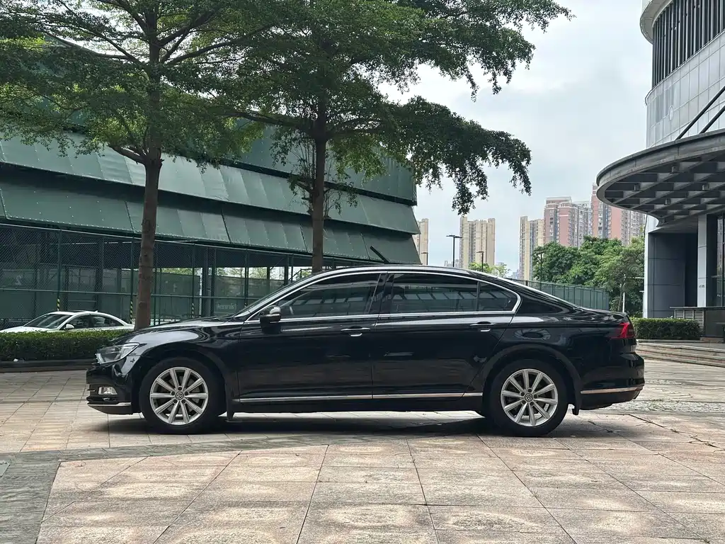 Volkswagen Magotan — миниатюра 6