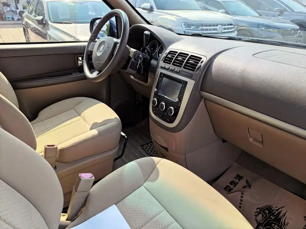 Buick GL8 — миниатюра 7