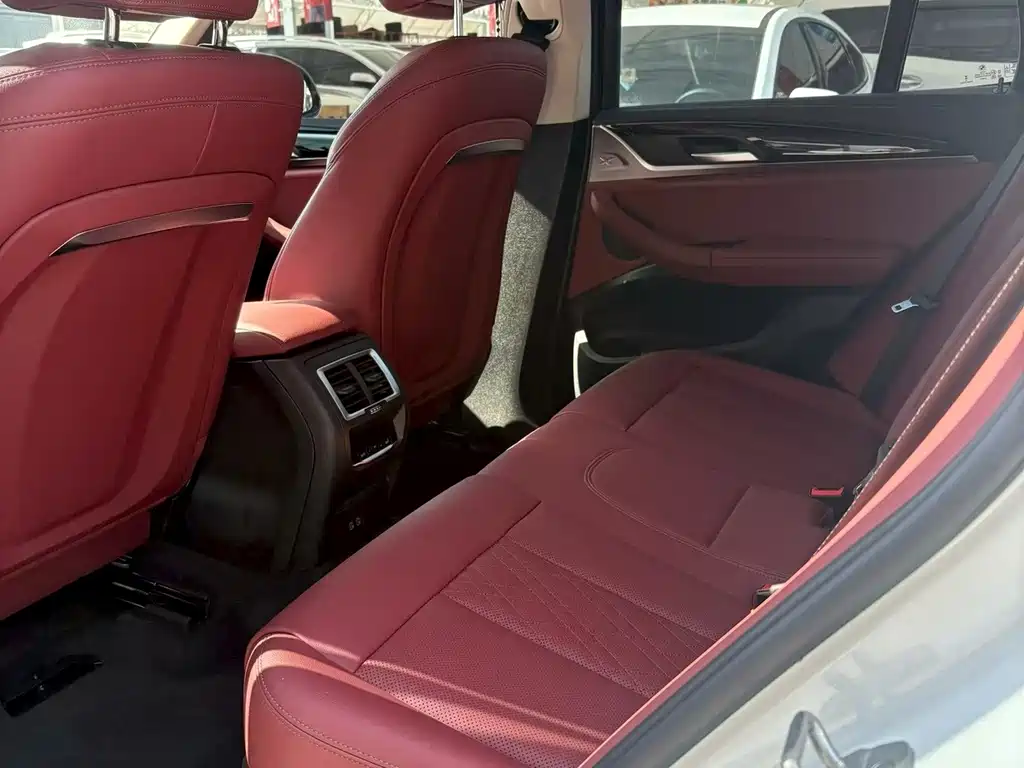 BMW iX3 — миниатюра 6