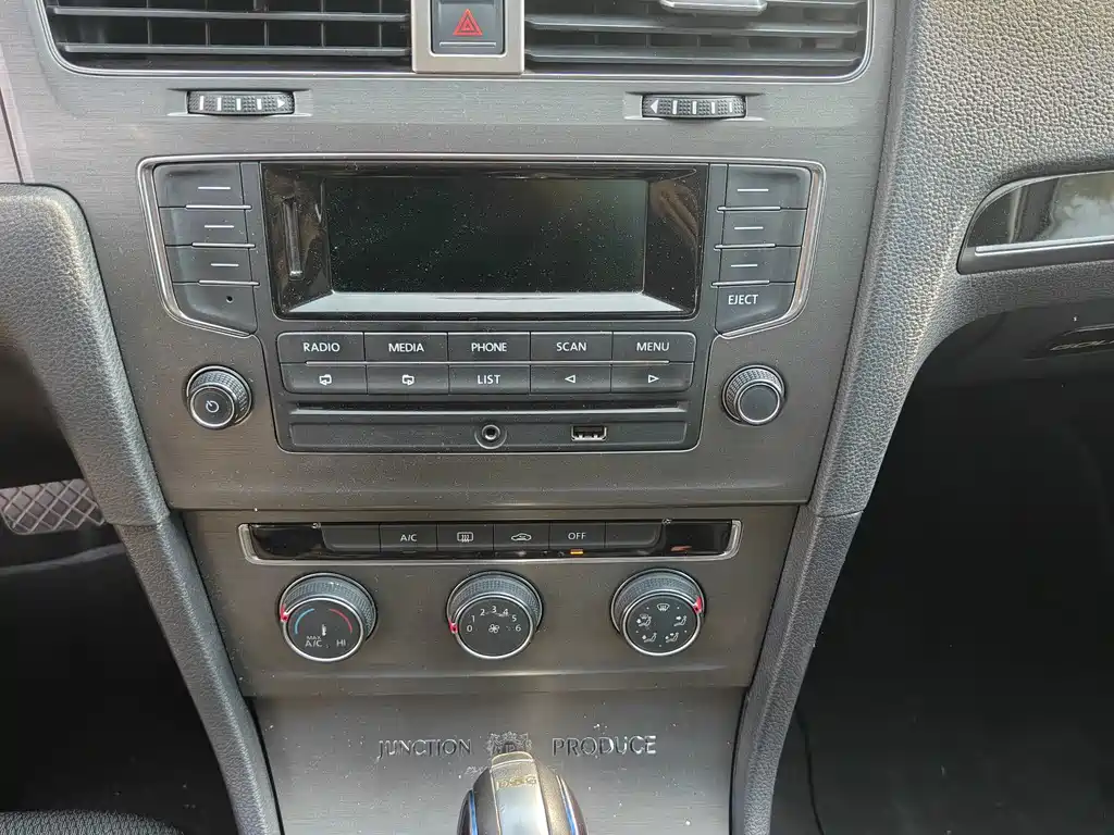 Volkswagen Golf — миниатюра 4