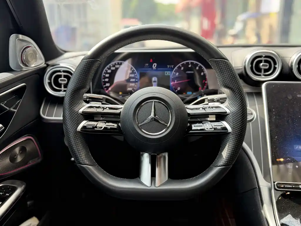 Mercedes-Benz C-Class — миниатюра 4