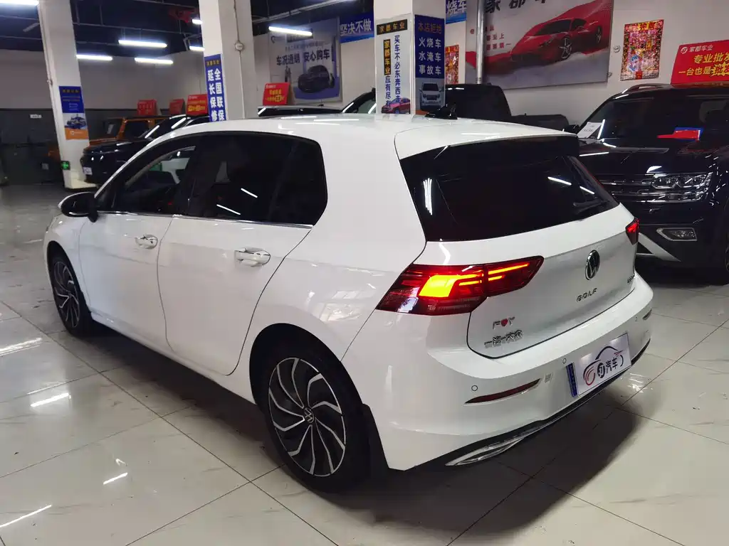 Volkswagen Golf — миниатюра 5