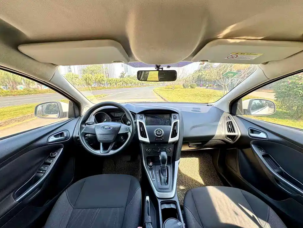 Ford Focus — миниатюра 9