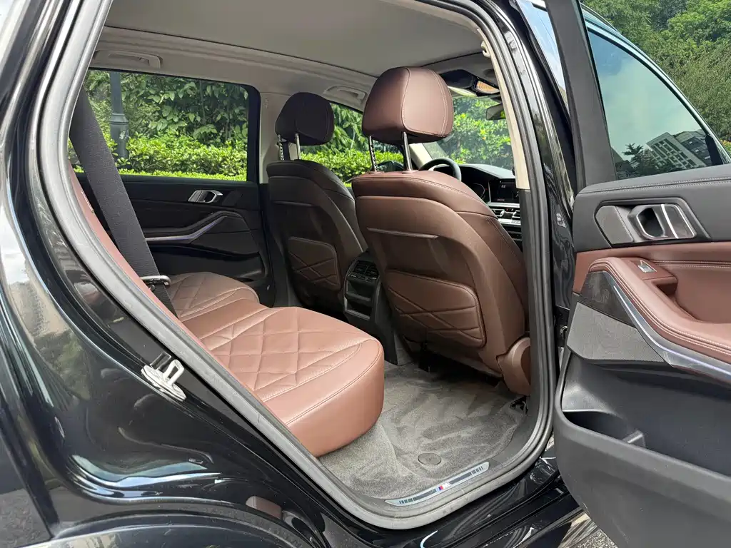 BMW X5 — миниатюра 9
