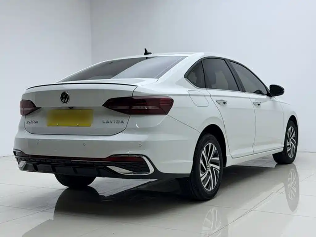 Volkswagen Lavida — миниатюра 13