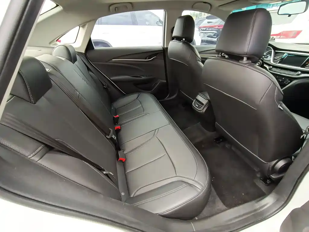 Buick Excelle — миниатюра 14