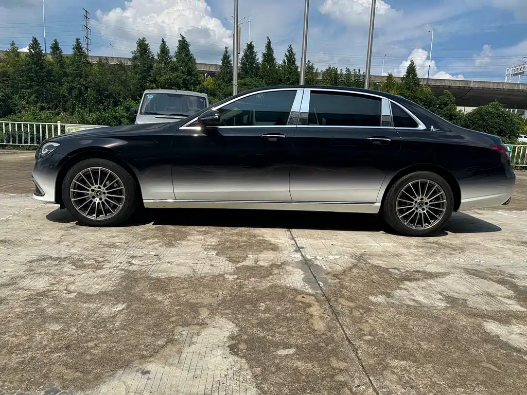 Mercedes-Benz E-Class — миниатюра 4
