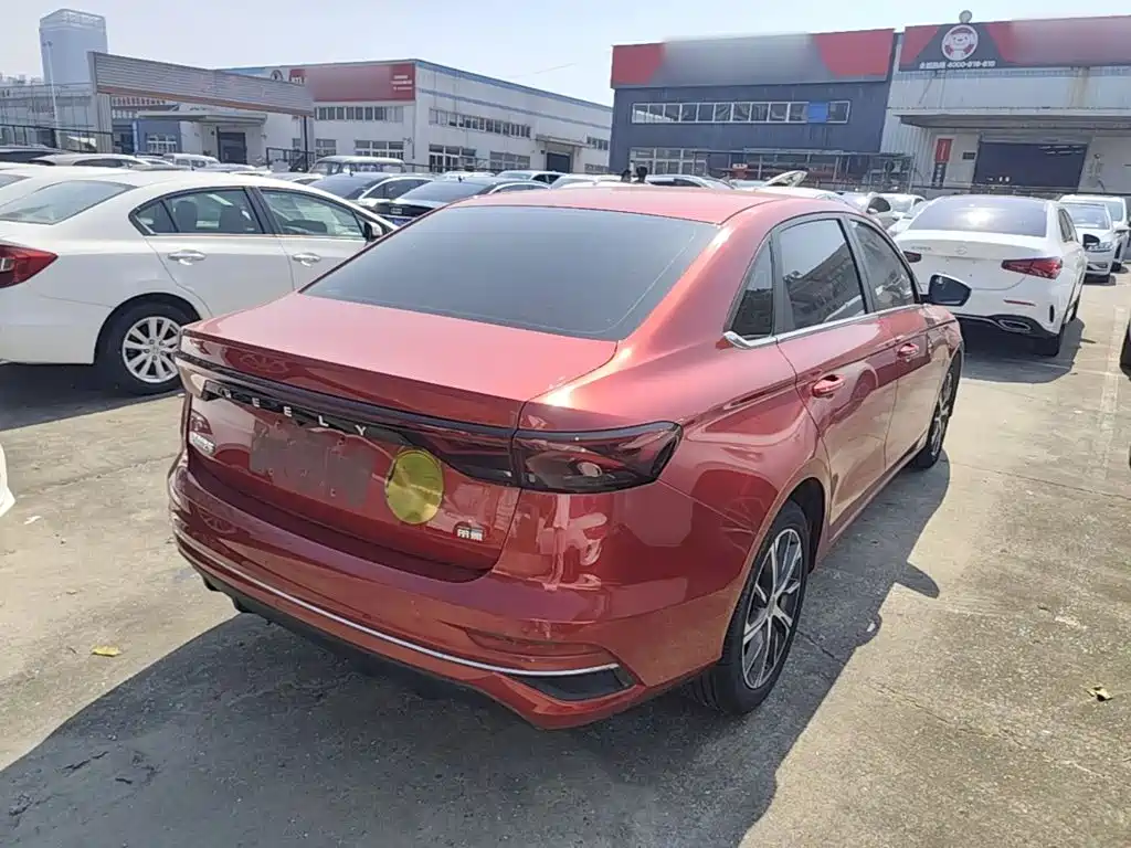 Geely Emgrand — миниатюра 7