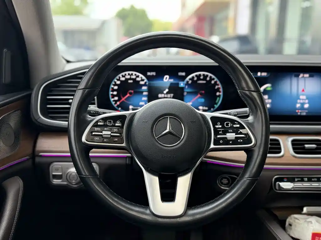 Mercedes-Benz GLE New Energy — миниатюра 11