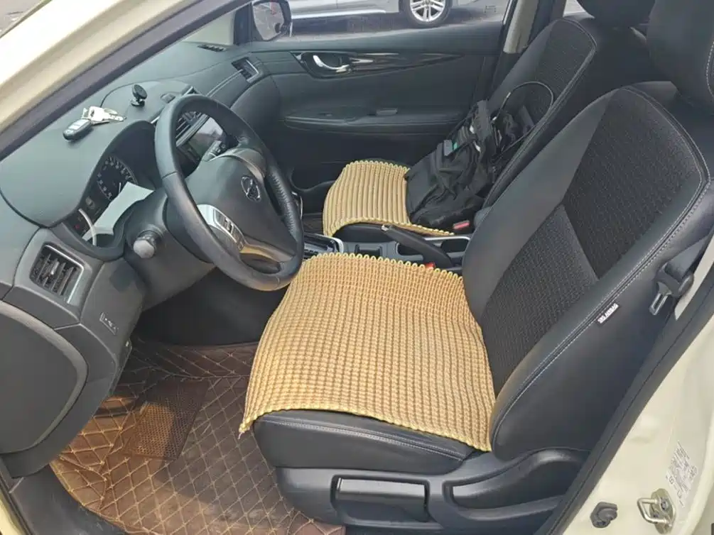 Nissan Tiida — миниатюра 15