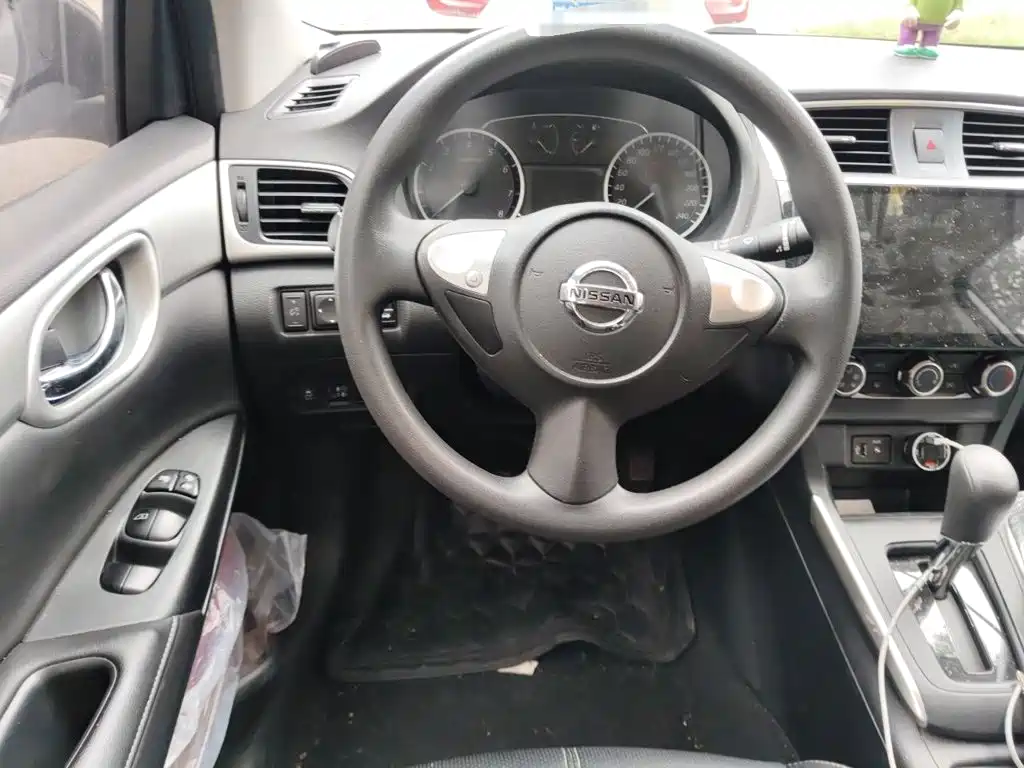 Nissan Sylphy — миниатюра 6