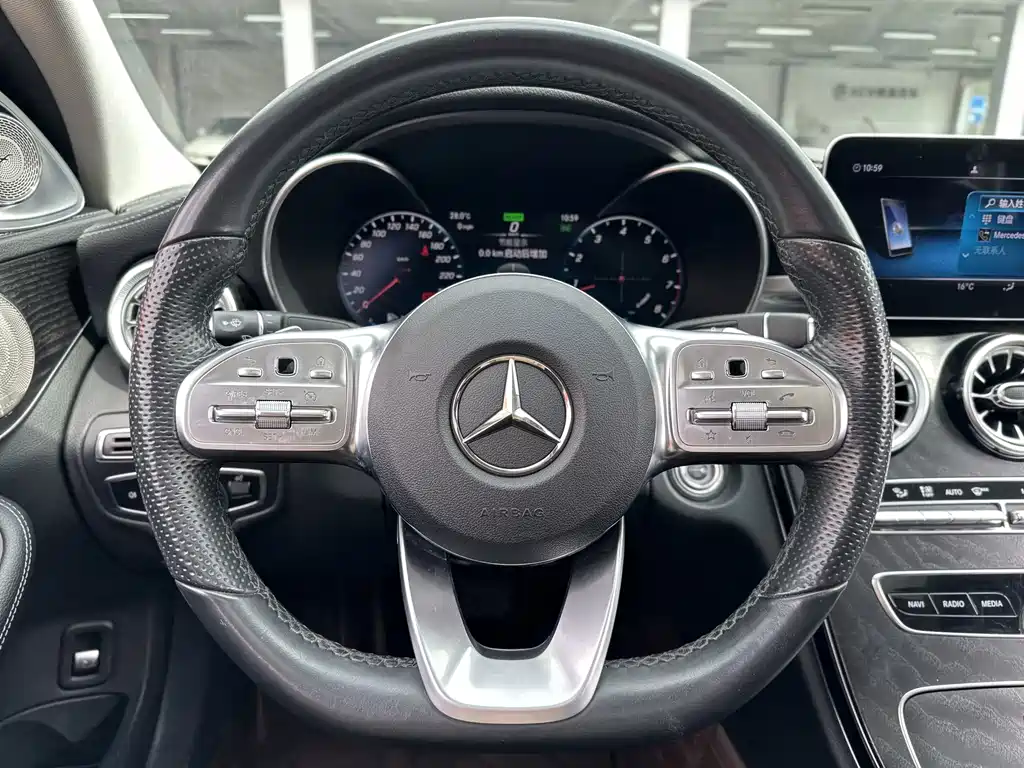 Mercedes-Benz C-Class — миниатюра 9